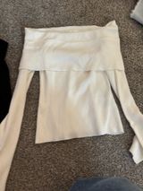 Off-The-Shoulder Sweater H&M Photo 0