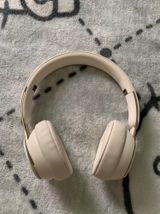 Beats Wireless Rose Gold Headphones Photo 0