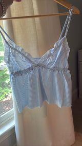 Super cute blue and white stripe top Photo 0