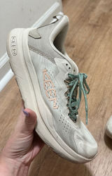 KEEN | Women's WK400 Cream Tan Sage‎ Green Walking Shoes, Size 10 Photo 0