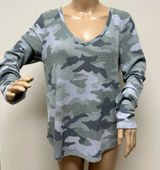 AERO Seriously Soft Perfect V Long Sleeve Green Camo Waffle Top size L Photo 0