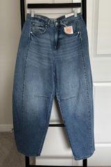 Barrel Jeans Photo 0