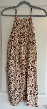 Everly Floral Dress Photo 0