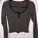 Black and White Cropped Button Down Shirt Size L Photo 0