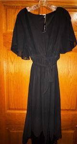 Versatile Black Dress with tie waist Photo 0