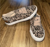 Blowfish Women's Size 6 Shoes Brown White‎ Leopard Comfort Low Fashion Sneakers Photo 0