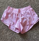 Lululemon Hotty Hot Shorts 2.5" Low-Rise Lined 8 Photo 0
