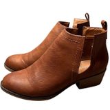 Olivia Miller Womens Brown Faux Leather Ankle Boots Side Cutout Block Heel Sz‎ 9 Photo 0