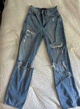 Hollister Jeans Photo 0