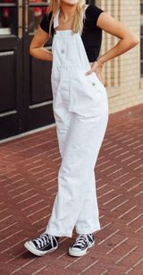 White overalls Photo 0