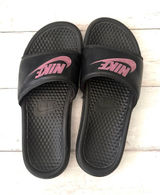 Nike Women’s Size 9 Black Pink Slides Slip On Shoes Comfortable Cushioned Sole Photo 0