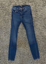 High-Rise Super Skinny Jeans Photo 0