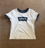 Levi’s Baby Tee Photo 0