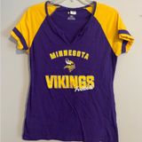 Minnesota Vikings Purple and Yellow T-Shirt- Large Photo 0