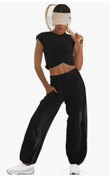Amazon Set Two-Piece Photo 0