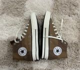 Converse Photo 0