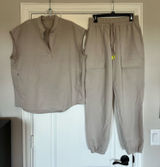 FIGS Scrubs Set Photo 0