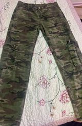 Camo low rise jeans Green Size M Photo 0