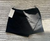 Skort Photo 0