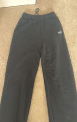 alo sweatpants  Photo 0