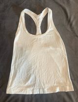 White Lululemon Tank Photo 0