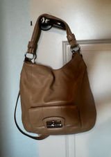 Coach Tan Leather Hobo Bag - Versatile Everyday Shoulder Bag Photo 0