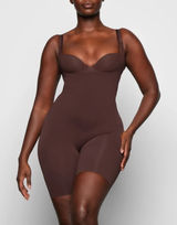 SKIMS shapewear bodysuit seamless sculpt open bust bodysuit cocoa NWOT size 2X Photo 0