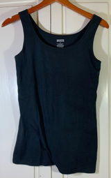 Duluth Trading Co Black No-Yank Tank Top with Built-in Shelf Bra Small 42717 Photo 0