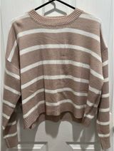 Boutique sweater Photo 0