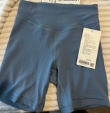 align HR curve seam short 6” Photo 0