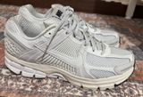 Nike Women’s Zoom Vomero 5 Photo 0