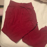 Lululemon Scuba Sweatpants High-Rise Jogger Photo 0