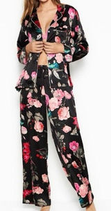 ✨Victoria’s Secret black satin floral pajama Sz XS Top✨ Photo 0