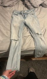 Universal Threads Mom Jeans Photo 0