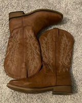 Cowgirl Boots IUV Brown Size 7.5 Photo 0