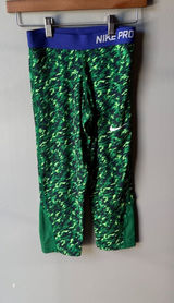 Nike Pro Dri-FIT Green Camo Capri Leggings Women’s Large Photo 0