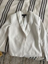 White Blazer Photo 0