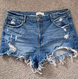 Abercrombie The Mom short high rise shorts Photo 0