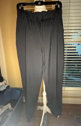Lululemon Black size 8 joggers Photo 0