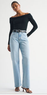 Abercrombie & Fitch "Curve Love" High Rise '90s Relaxed jean Photo 0