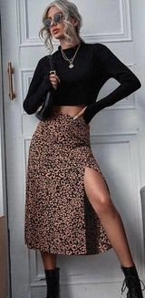 Leopard Print Skirt with Slit Photo 0