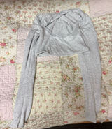 gray lace scoop long sleeve cropped Photo 0