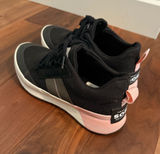 Sorel Black Canvas Low-Top Sneakers with White Soles Photo 0