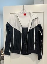 Nike Windbreaker Photo 0