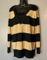 Art & Soul black and gold striped lightweight sweater Photo 0