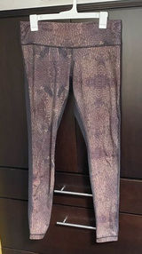 RARE Lululemon Wunder Under Pant *Full-On Luon in size 10- Golden Godess Cashew Photo 0
