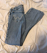 Wrangler Jeans Photo 0
