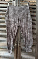 Lululemon Align joggers black camo high rise joggers women's 14 Photo 0