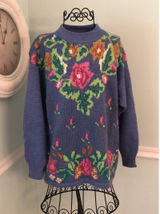 Kitty Hawk Vivian Wang‎ Sweater 90’s Retro Purple Floral Crew Medium Photo 0