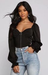 Crop Top Photo 0